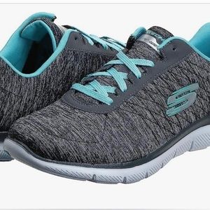 Sketchers new size 6.5